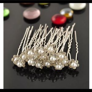 NWT Beautiful rhinestone & pearl hair pins